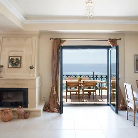 Avra Private Daire *