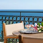 Avra Private Appartement