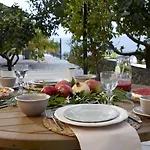 Avra Private شقة *
