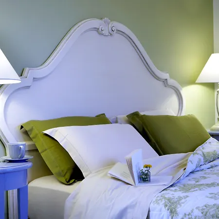 Avra Private Apartment