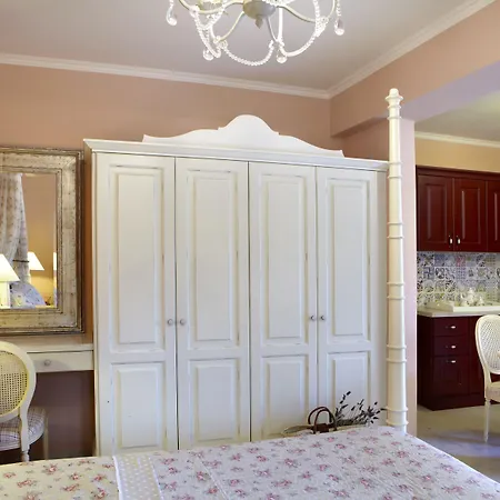 Apartament Avra Private