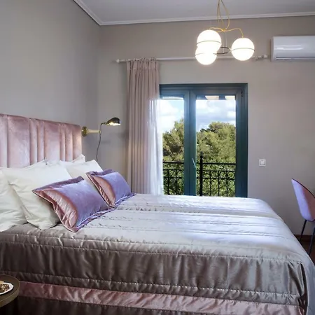 Apartament Avra Private