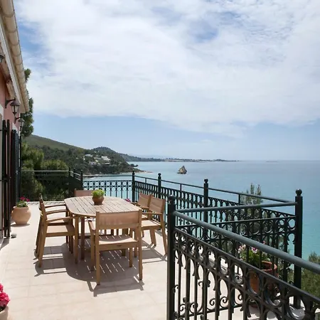 Apartament Avra Private *